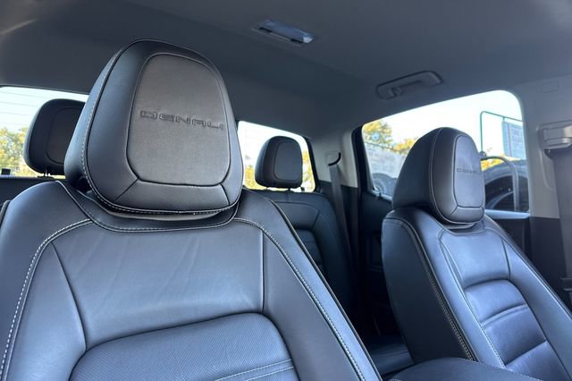 Used 2022 GMC Canyon Denali image 16