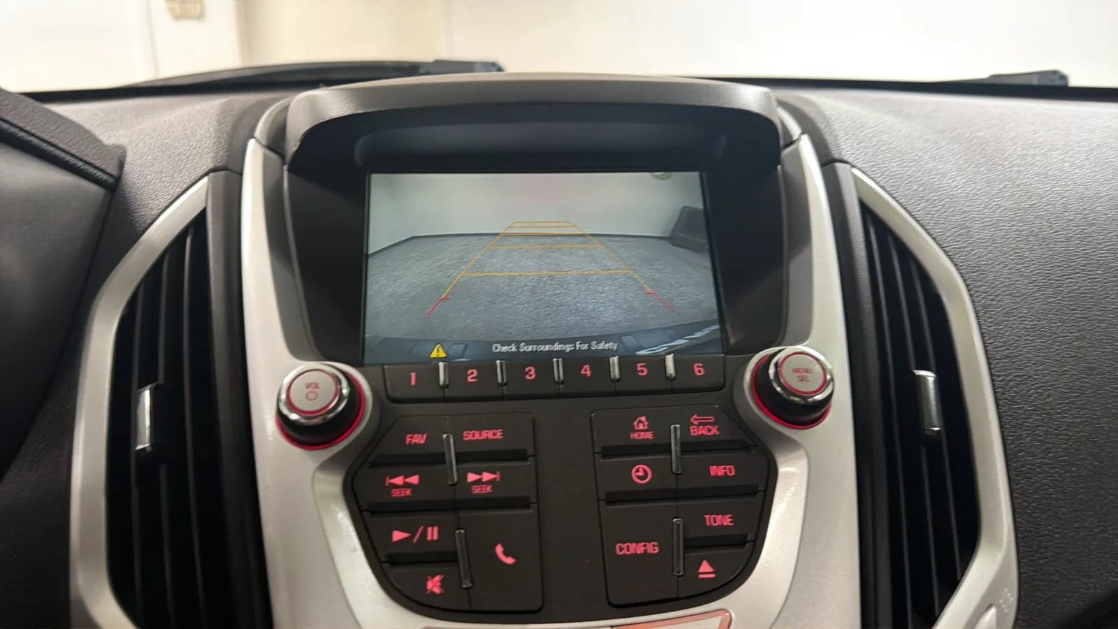 Used 2015 GMC Terrain SLE AWD/4WD image 14