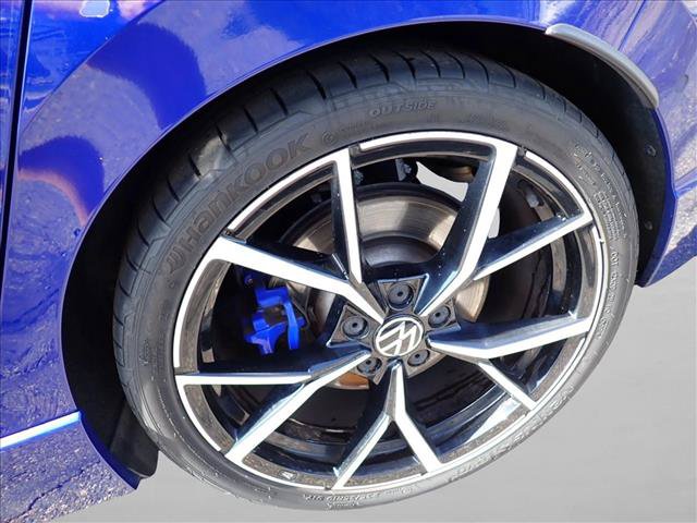 Used 2022 Volkswagen Golf R AWD/4WD image 7
