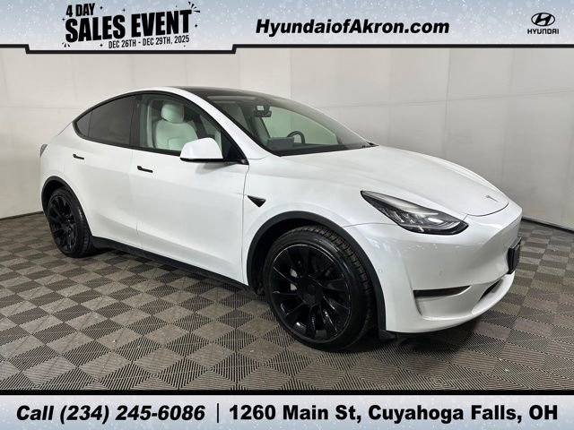 Used 2021 Tesla Model Y Long Range image 1