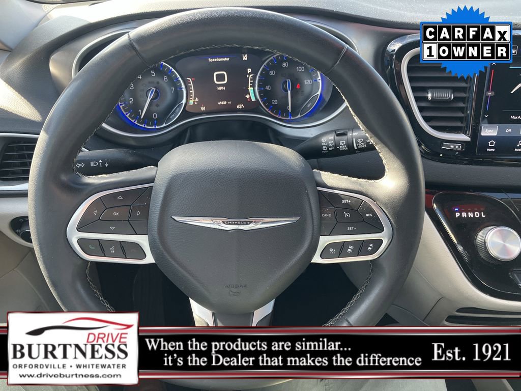 Used 2024 Chrysler Pacifica Touring-L image 35
