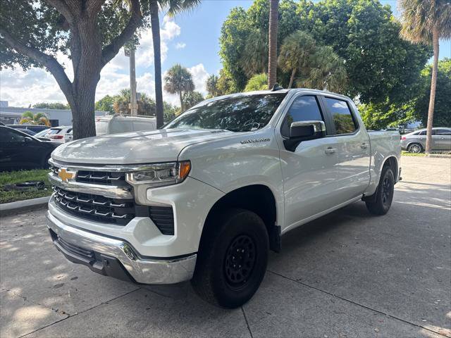 Used 2023 Chevrolet Silverado 1500 LT w/ All Star Edition Plus RWD image 2