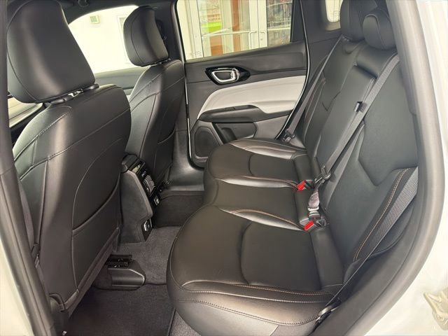 Used 2024 Jeep Compass Limited AWD/4WD image 11