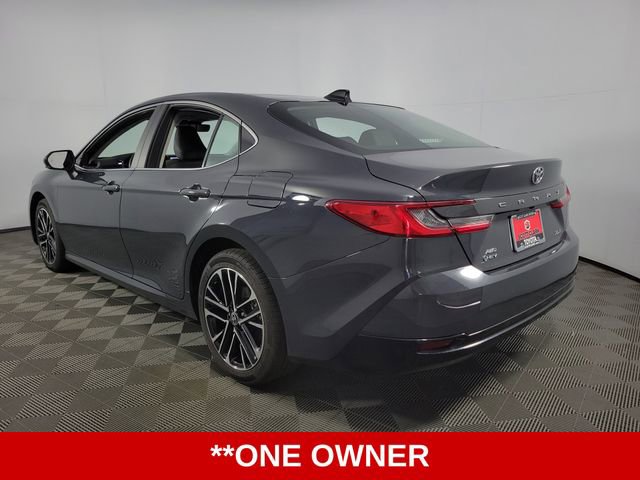 Used 2025 Toyota Camry XLE AWD/4WD image 6