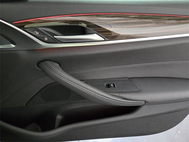 Used 2019 BMW 530i w/ Convenience Package image 25