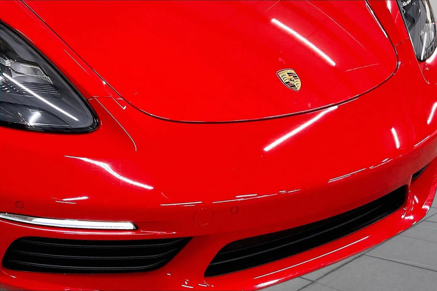 Used 2018 Porsche 718 Boxster RWD image 27