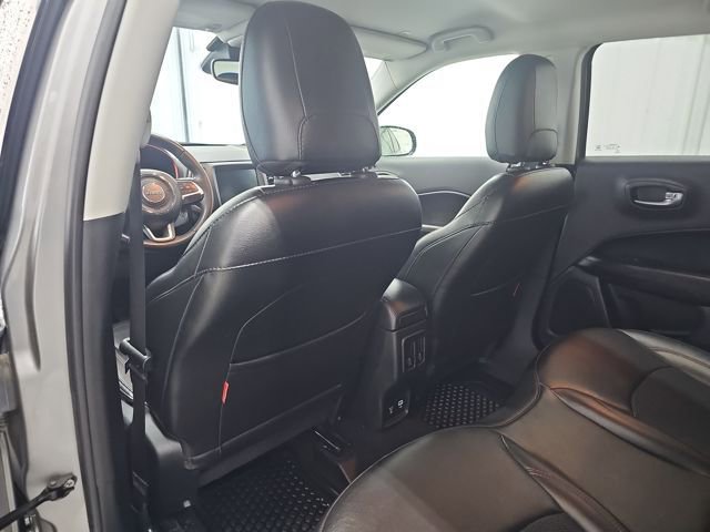 Used 2019 Jeep Compass Trailhawk image 32