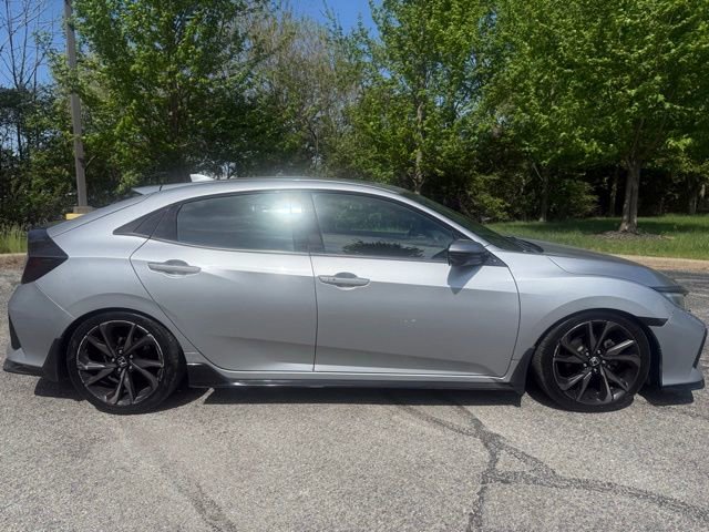 Used 2017 Honda Civic Sport Touring image 2
