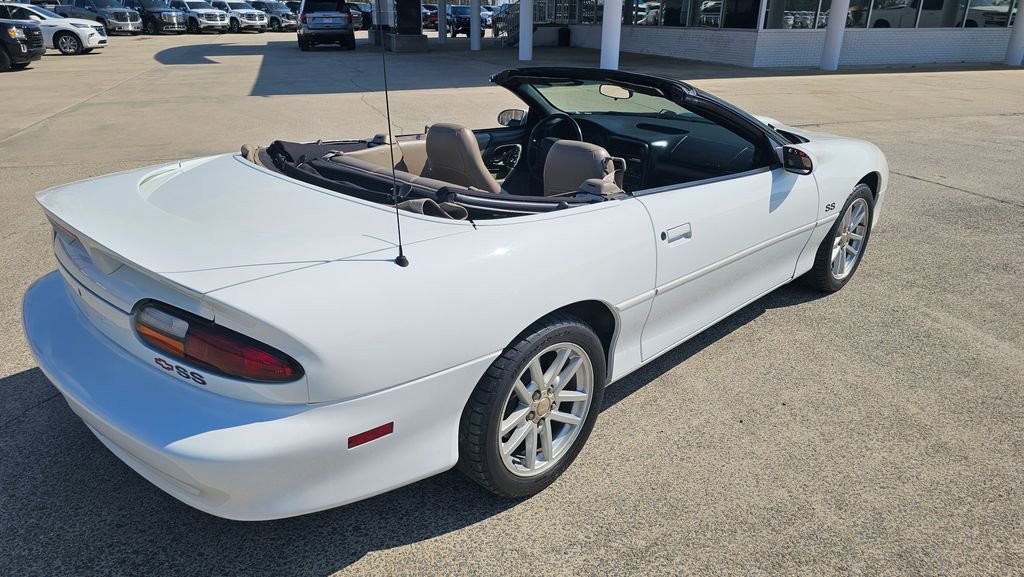 Used 2002 Chevrolet Camaro Z28 w/ SS Performance/Appearance Pkg image 6