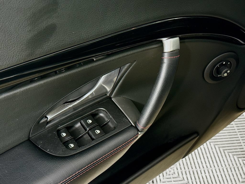 Used 2013 Maserati GranTurismo Convertible RWD image 25