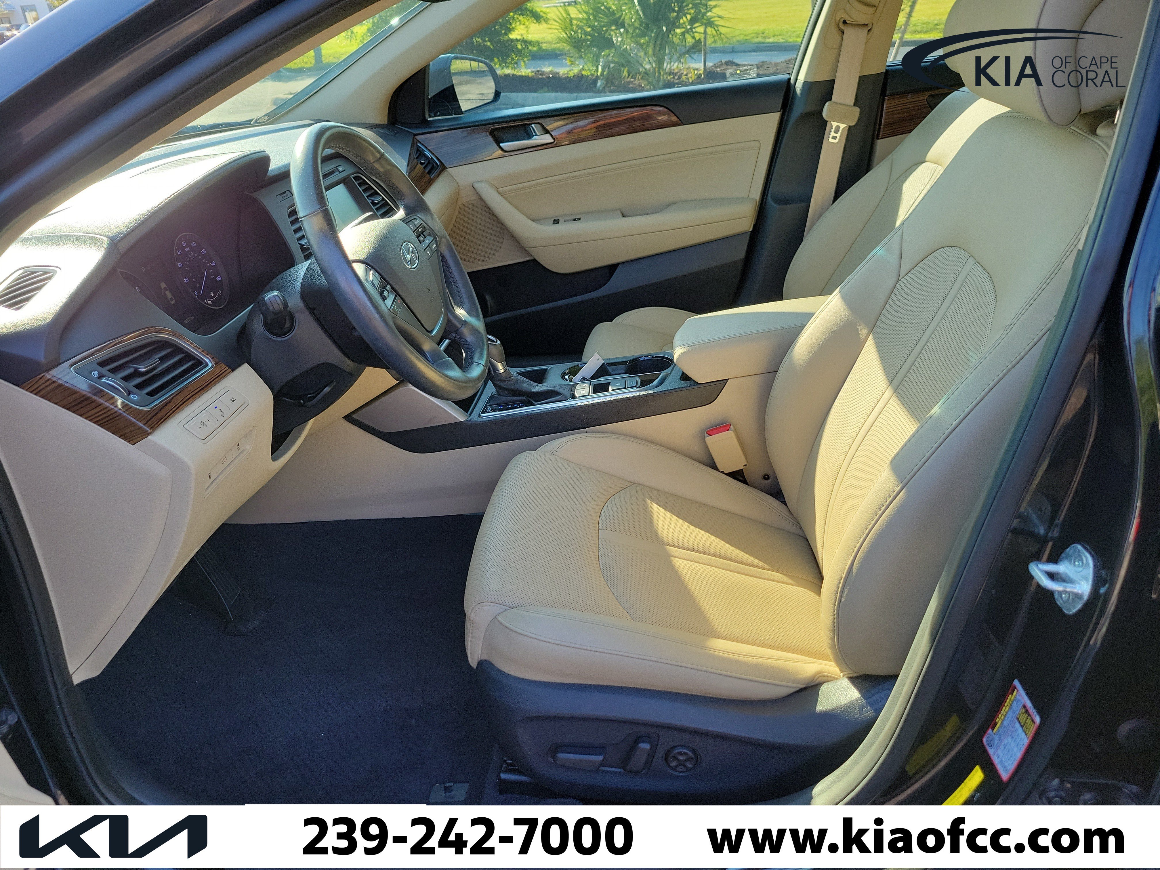Used 2016 Hyundai Sonata Limited w/ Option Group 04 FWD image 21