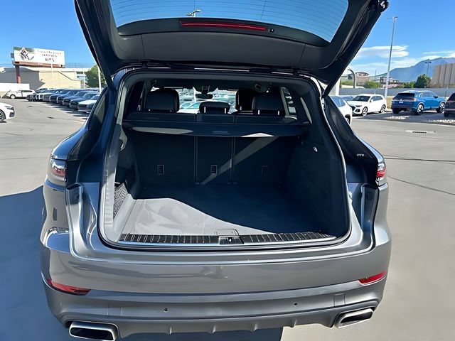 Used 2021 Porsche Cayenne AWD/4WD image 14