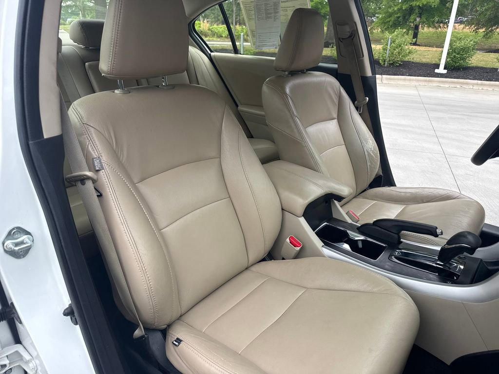 Used 2013 Honda Accord LX image 33