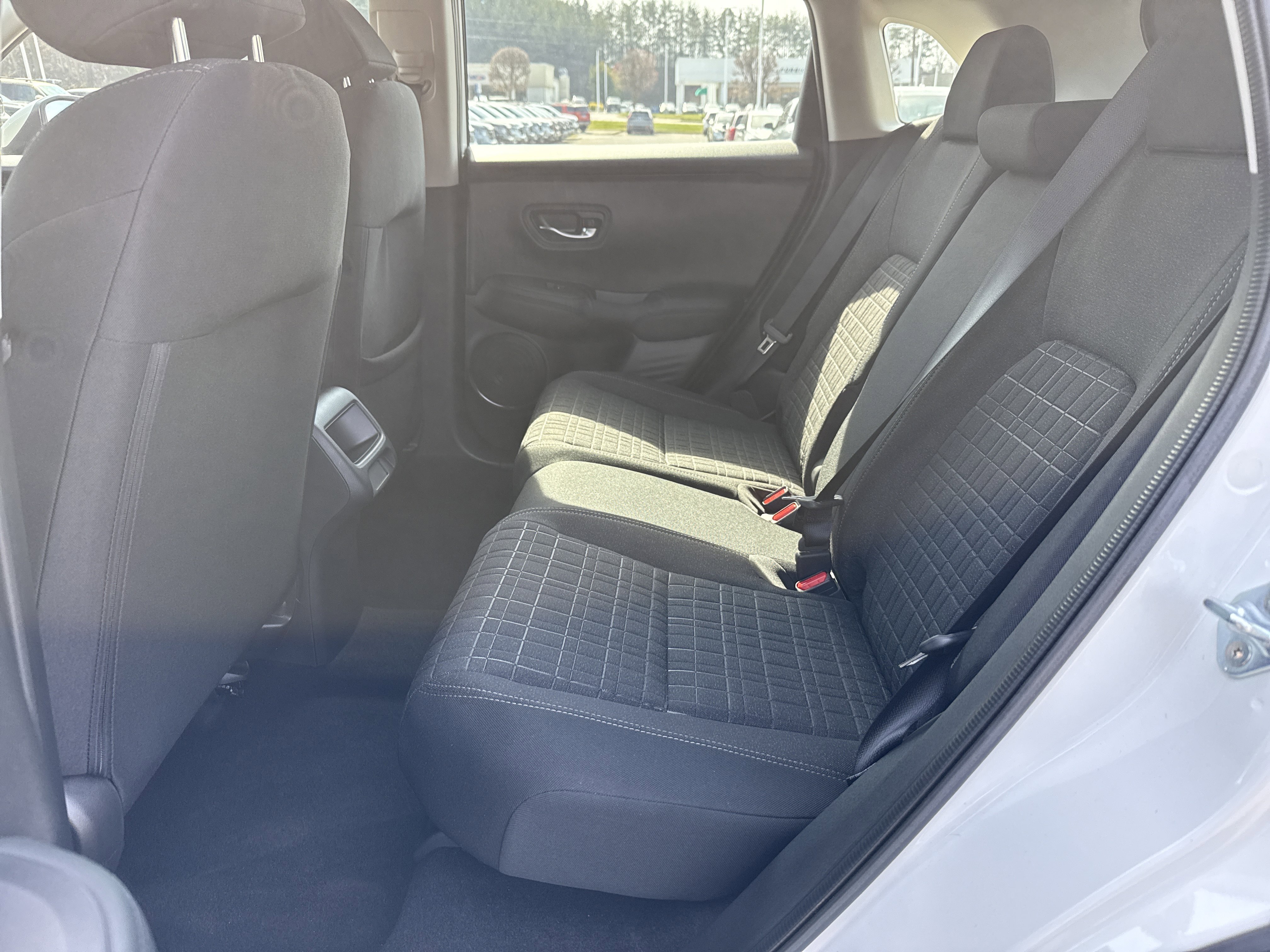 Certified 2023 Honda HR-V LX image 30