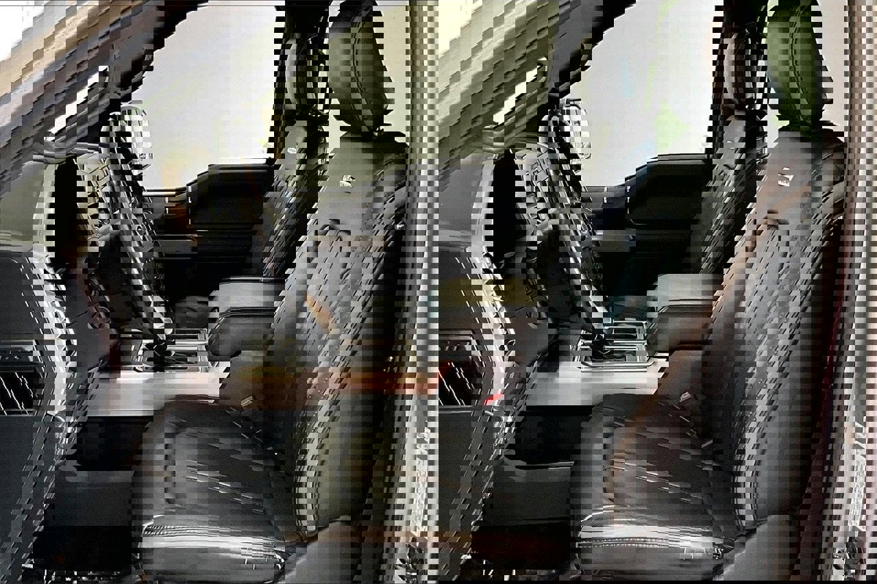 Used 2020 Ford F150 Platinum image 18