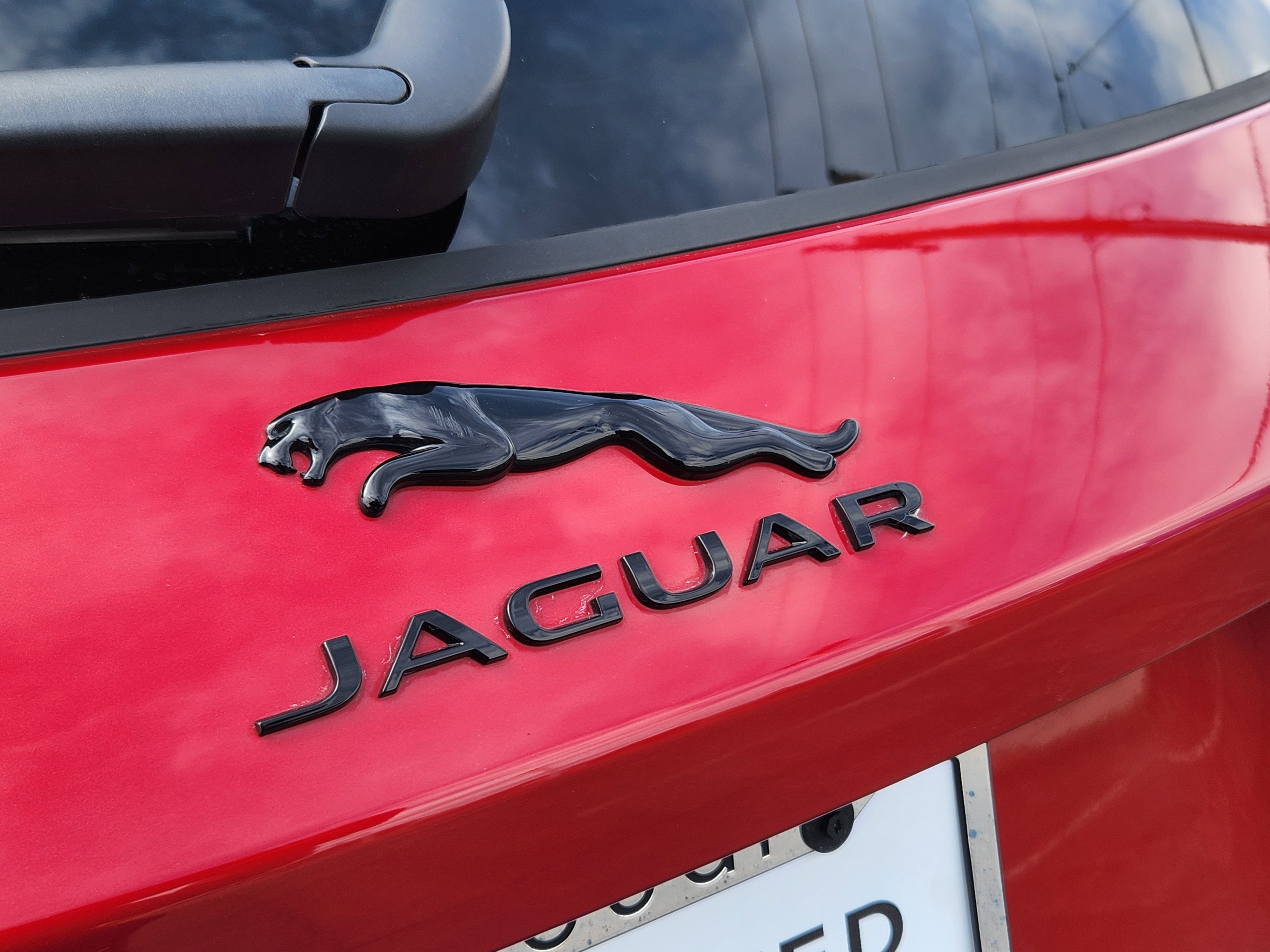 Certified 2026 Jaguar F-PACE R-Dynamic S AWD/4WD image 19