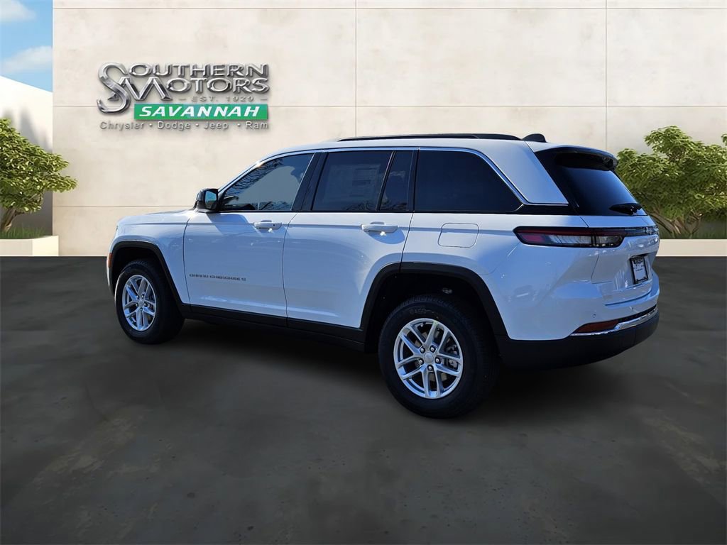 New 2025 Jeep Grand Cherokee Laredo X w/ Luxury Tech Group I image 3