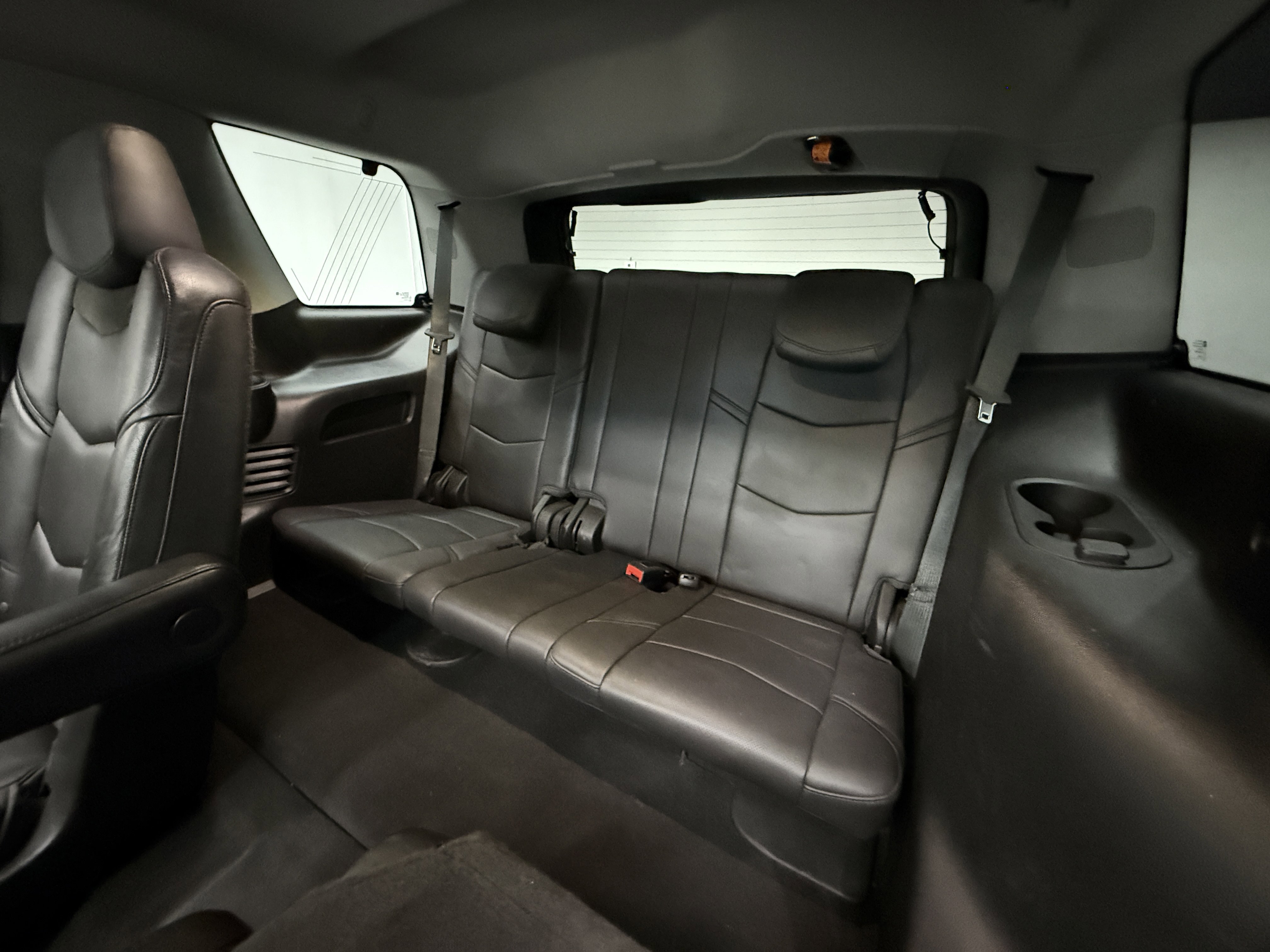 Used 2019 Cadillac Escalade Luxury image 25