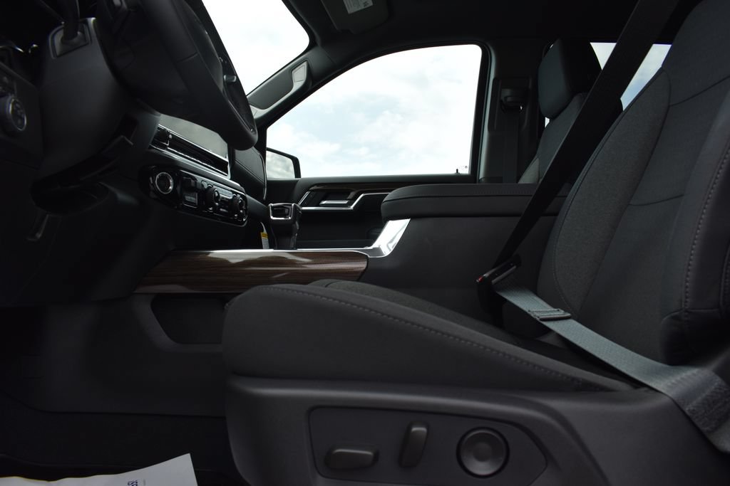 New 2026 Chevrolet Silverado 1500 RST AWD/4WD image 8