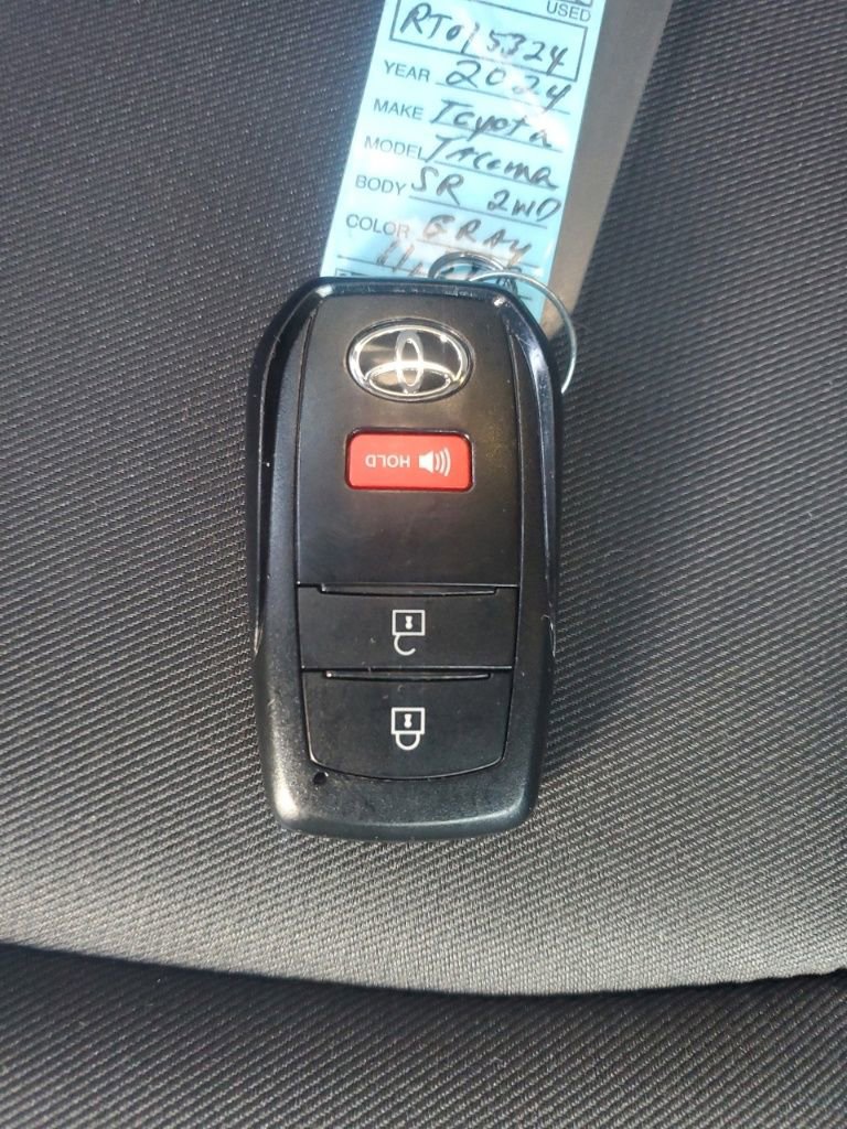 Used 2024 Toyota Tacoma SR image 30