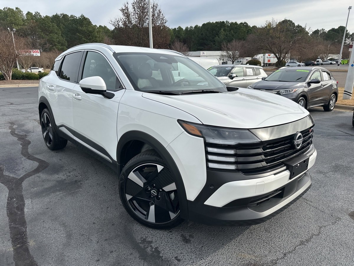 Used 2025 Nissan Kicks SR