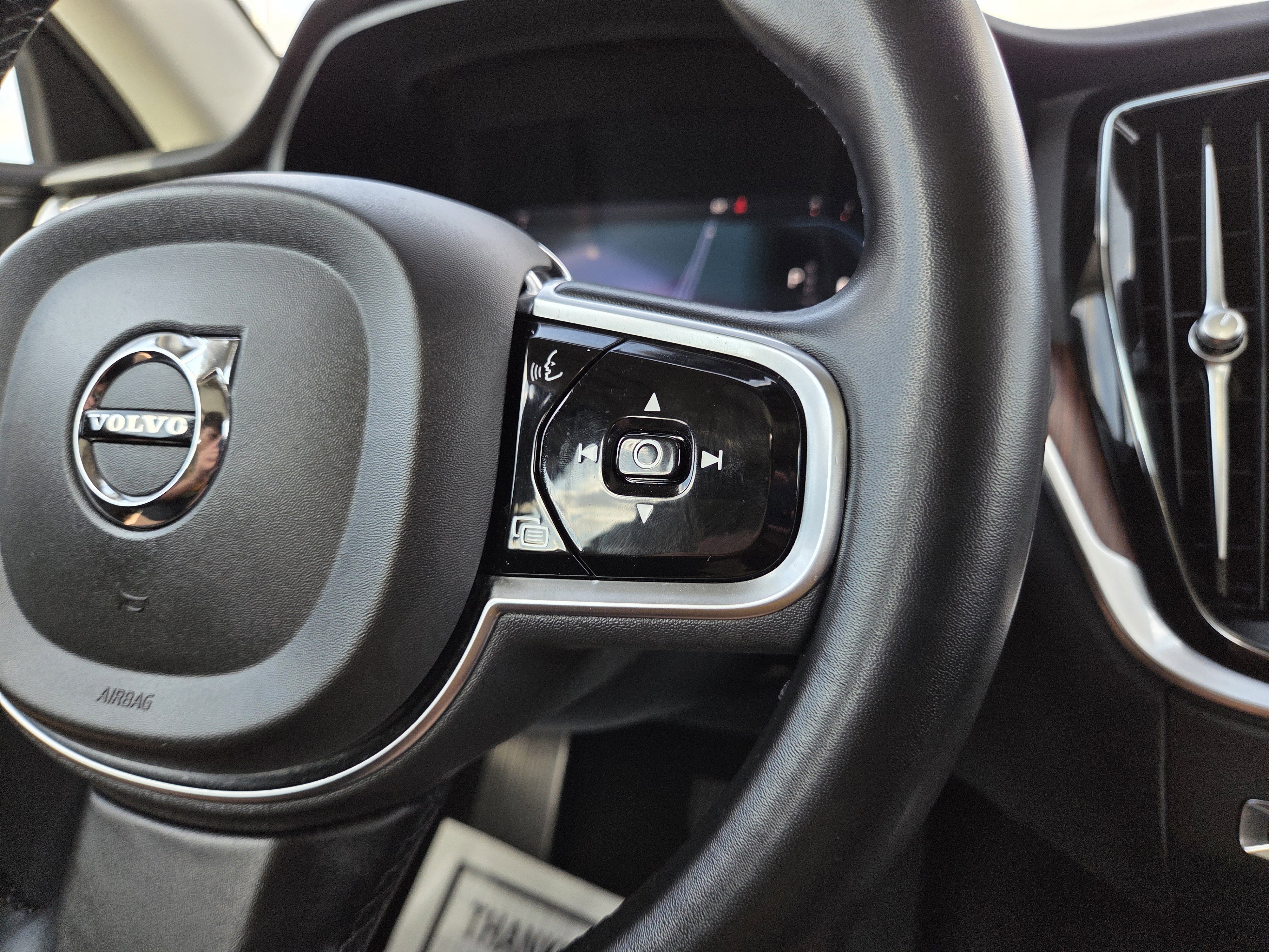 Used 2024 Volvo S60 B5 Plus image 39