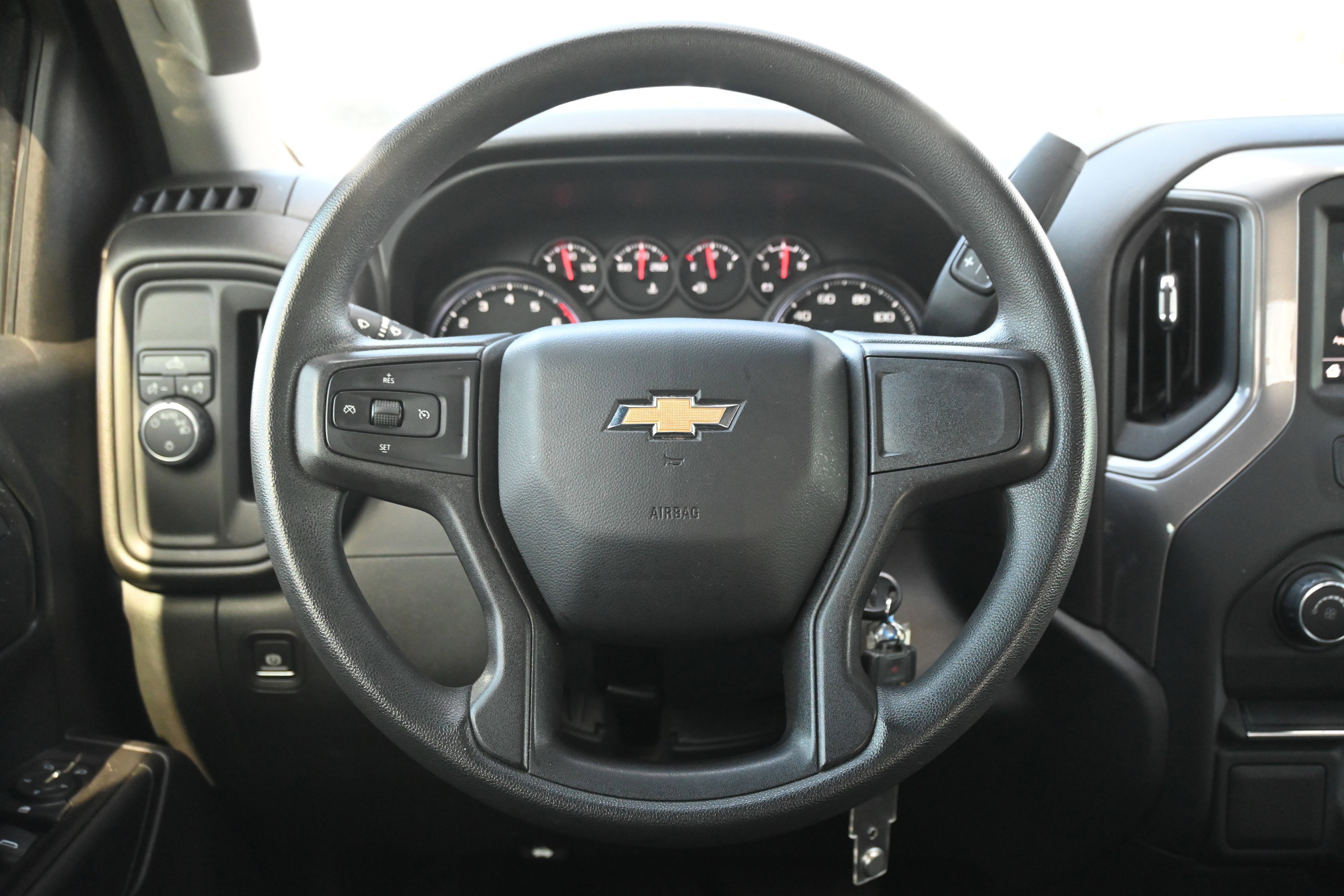 Used 2020 Chevrolet Silverado 1500 Custom w/ Custom Value Package image 18