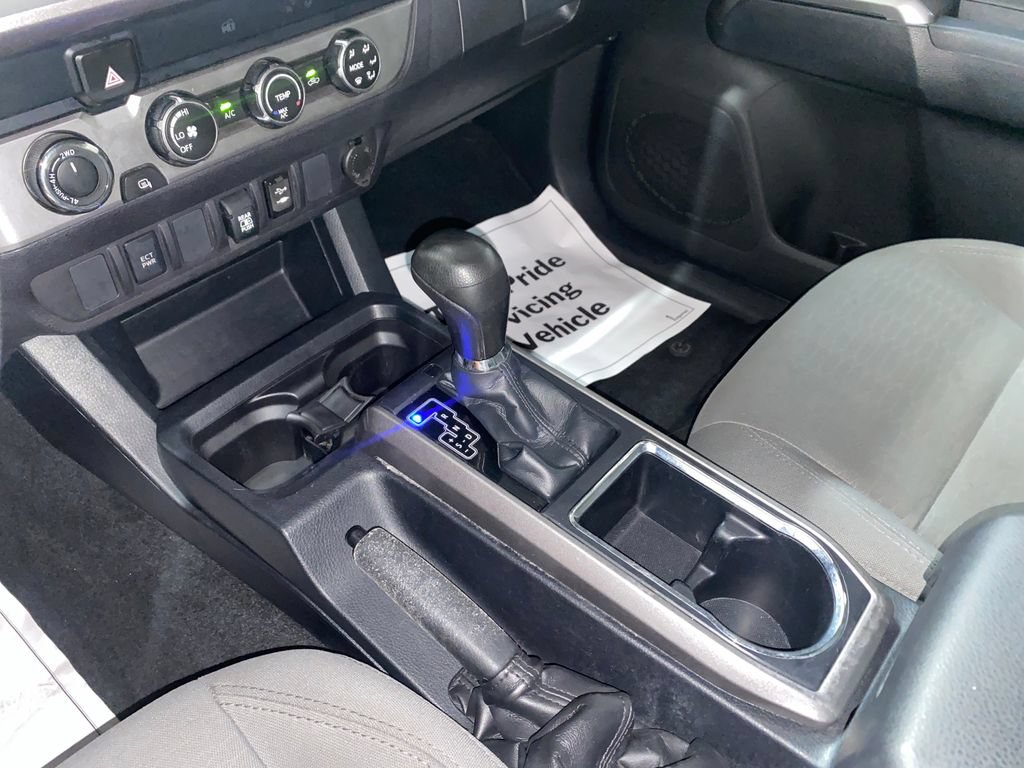 Used 2019 Toyota Tacoma SR5 AWD/4WD image 20