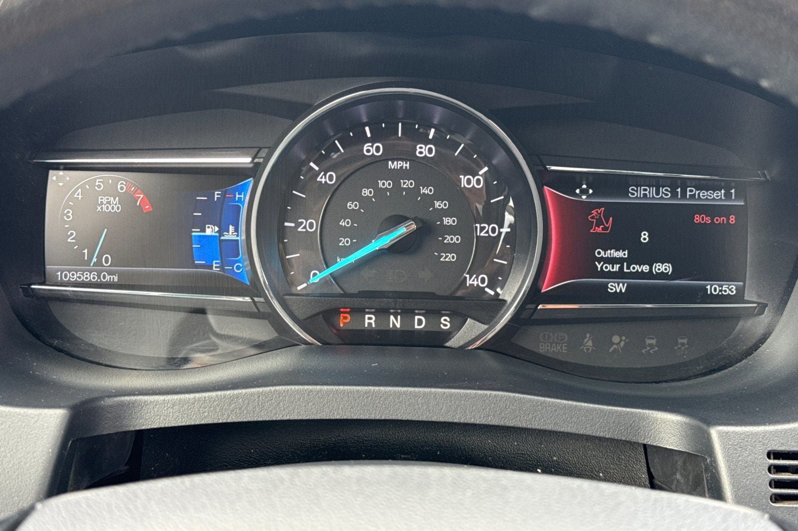 Used 2017 Ford Explorer XLT w/ Equipment Group 202A AWD/4WD image 32