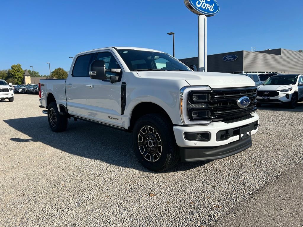 New 2026 Ford F350 Platinum w/ FX4 Off-Road Package