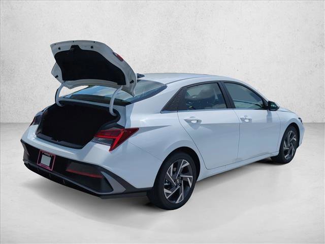 New 2026 Hyundai Elantra Limited FWD image 2