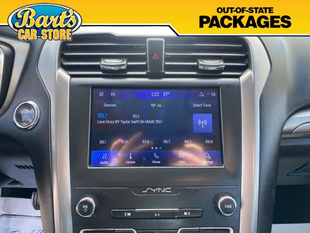 Used 2020 Ford Fusion SE image 32