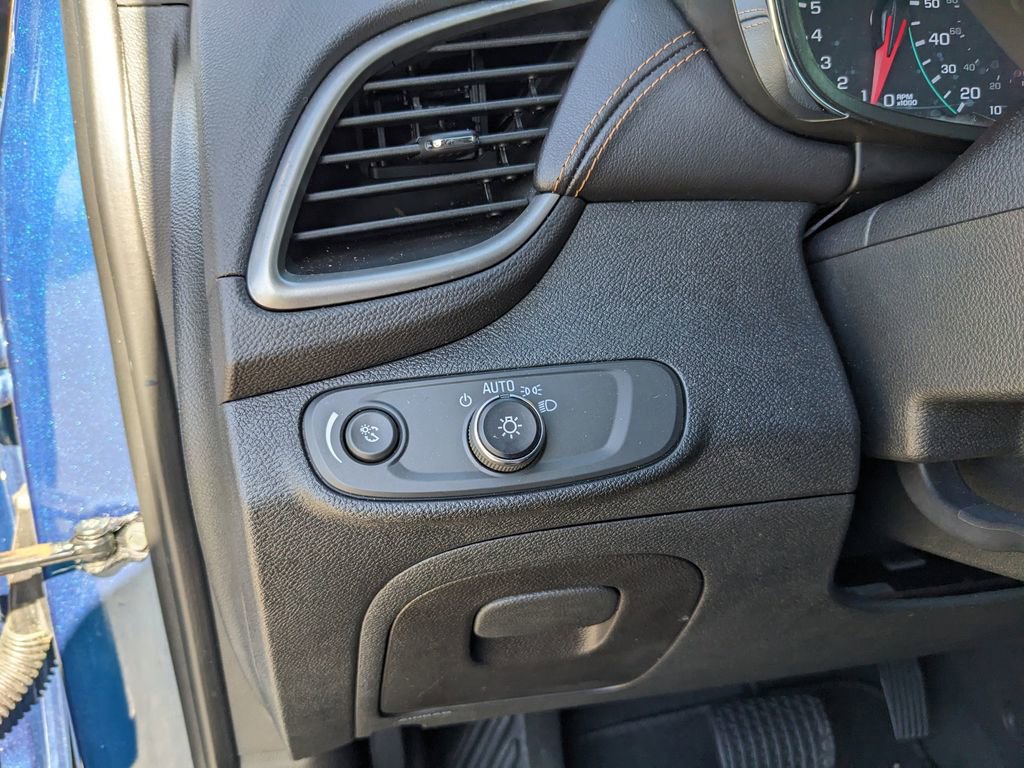 Used 2020 Chevrolet Trax LT w/ Driver Confidence Package image 27