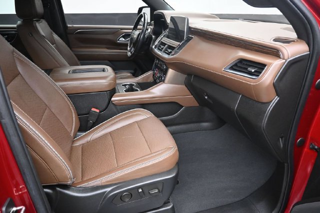 Used 2022 Chevrolet Suburban High Country AWD/4WD image 23