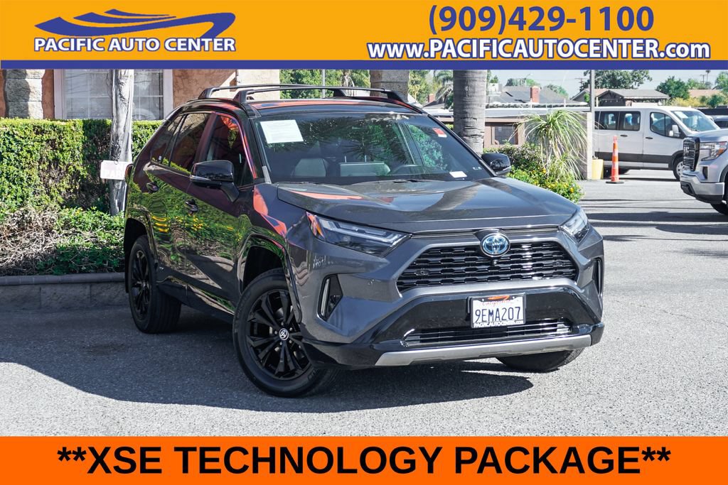 Used 2023 Toyota RAV4 XSE AWD/4WD image 1