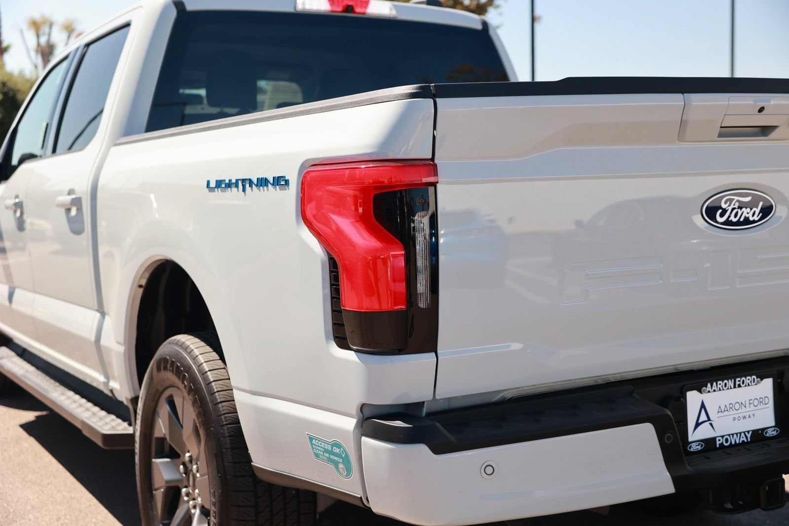 Used 2024 Ford F150 Lightning Flash AWD/4WD image 16