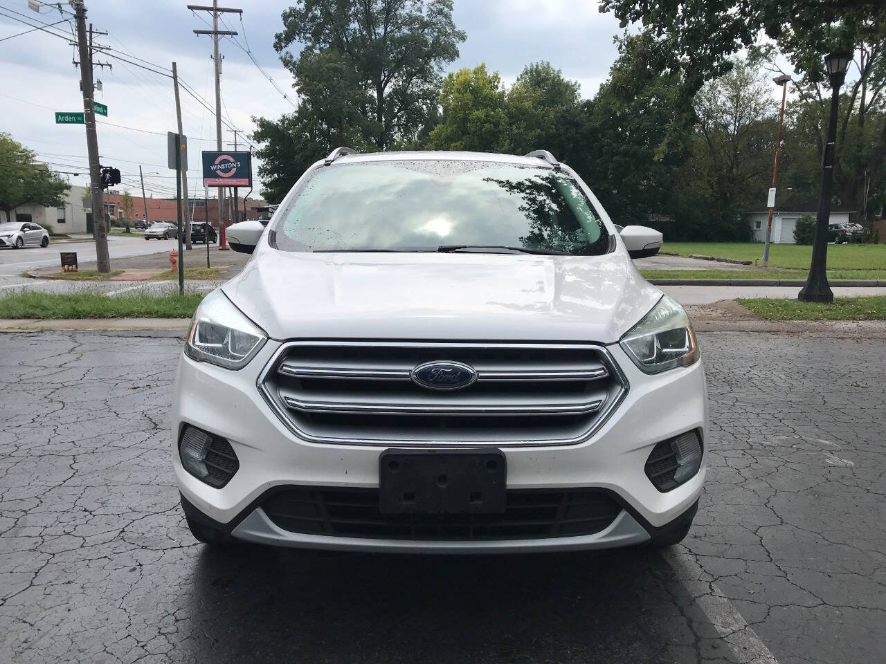 Used 2017 Ford Escape Titanium FWD image 3