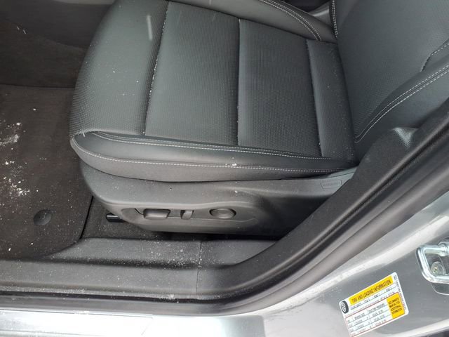 Used 2025 Buick Envision Preferred image 18