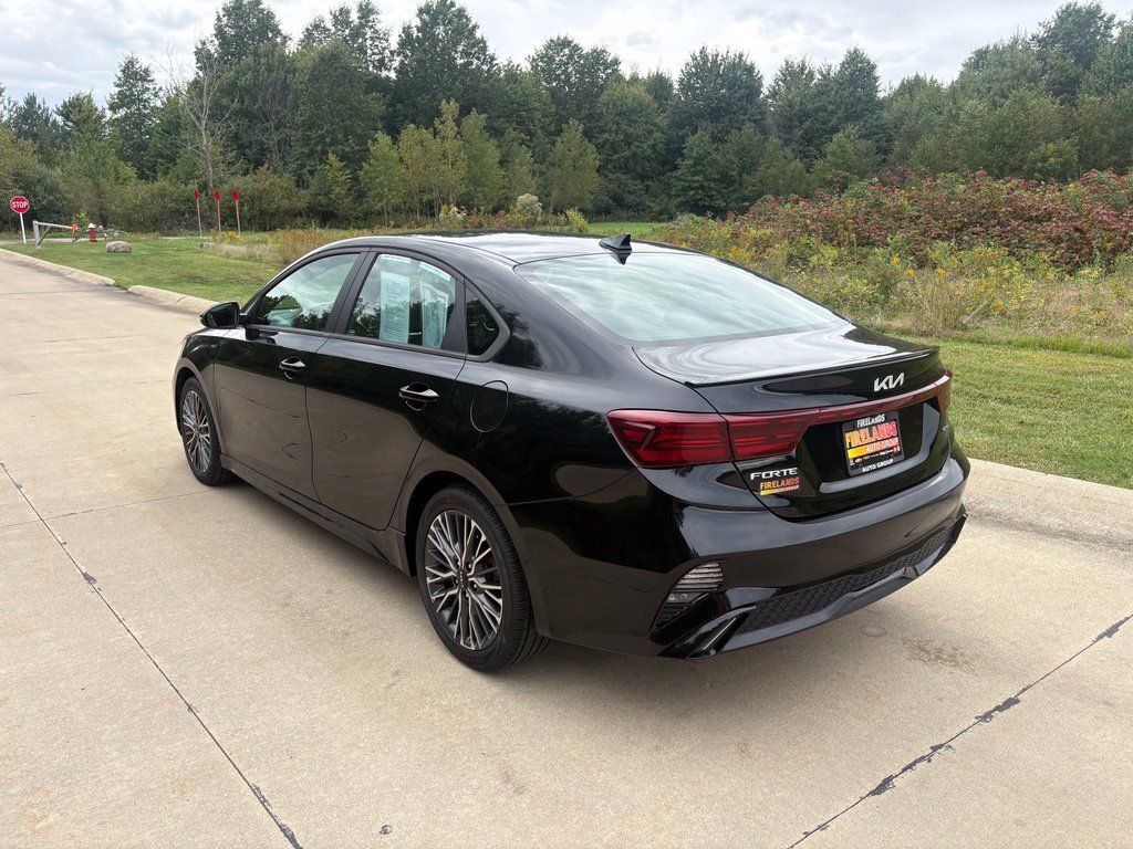 Used 2024 Kia Forte GT-Line FWD image 7