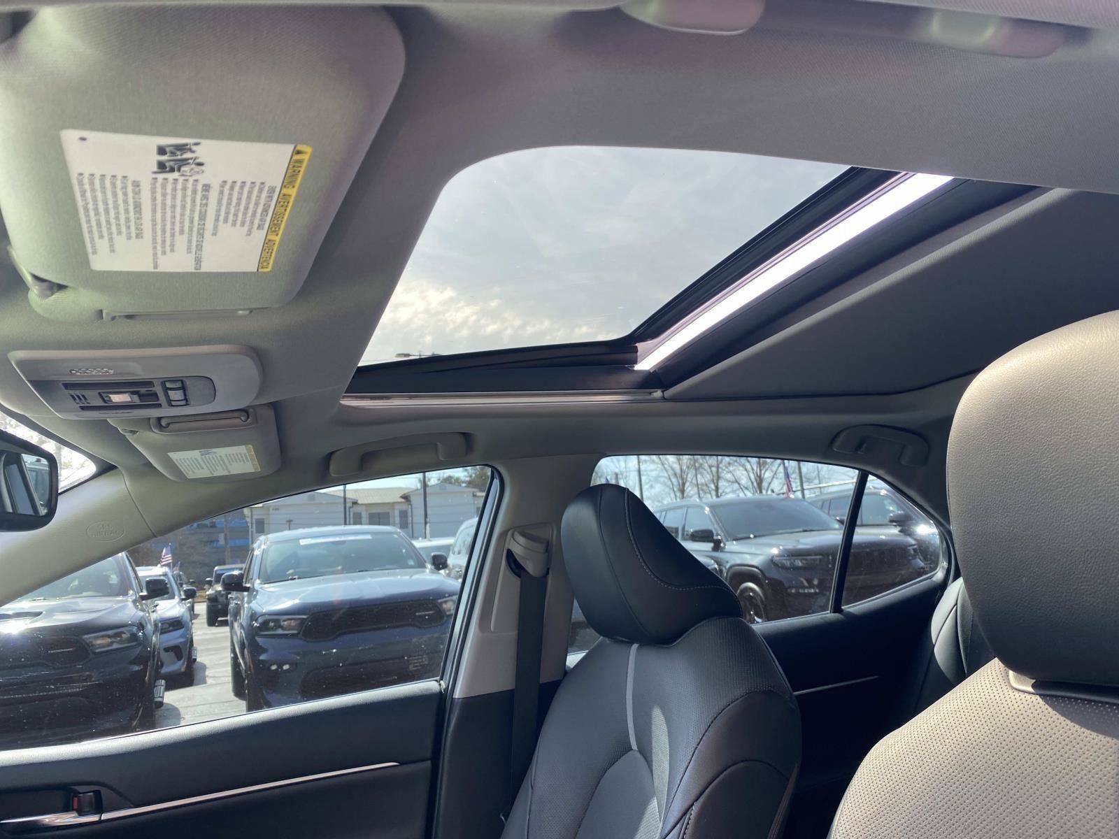 Used 2022 Toyota Camry XSE w/ Driver Assist Package image 24