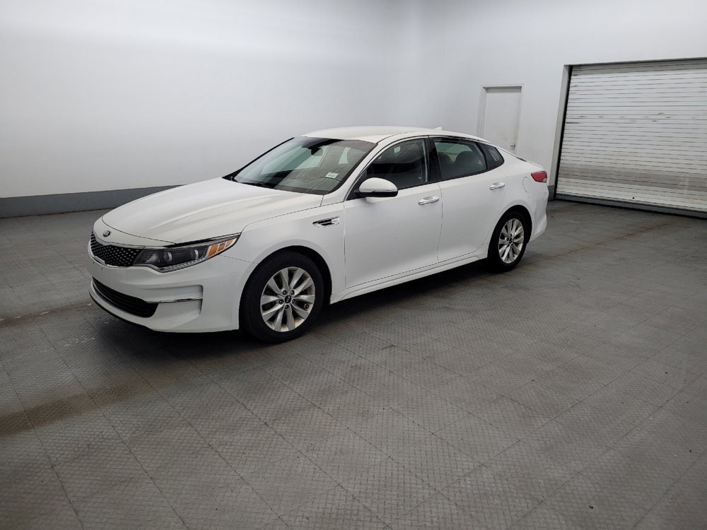 Used 2017 Kia Optima EX FWD image 2