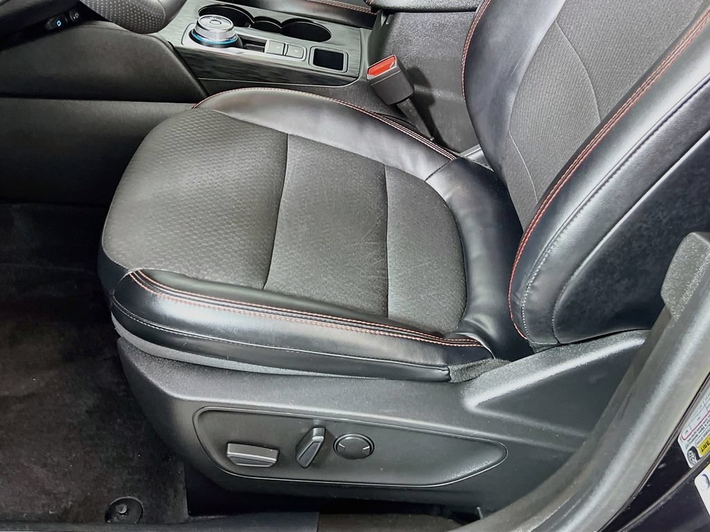 Used 2023 Ford Escape ST-Line w/ Tech Pack #1 AWD/4WD image 24