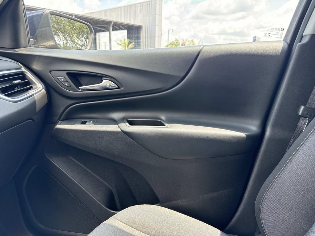 Used 2018 Chevrolet Equinox LT FWD image 22