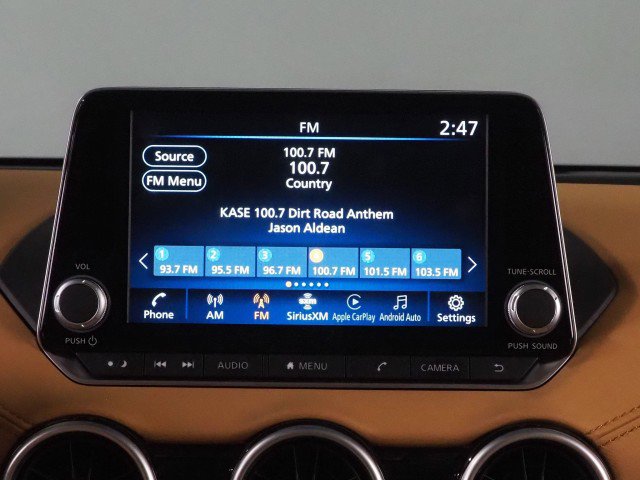 Used 2024 Nissan Sentra SV w/ SV Premium Package image 30