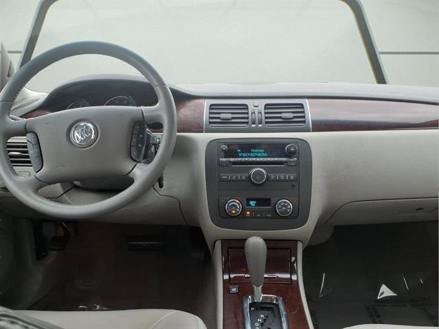 Used 2008 Buick Lucerne CXL image 11