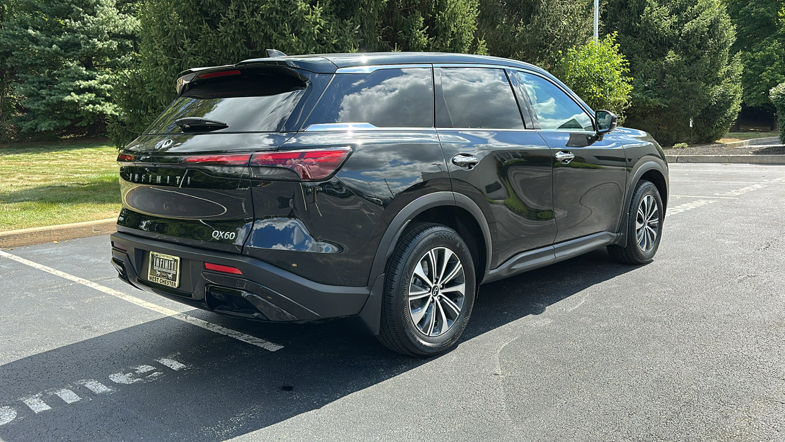 Certified 2024 INFINITI QX60 Pure image 7
