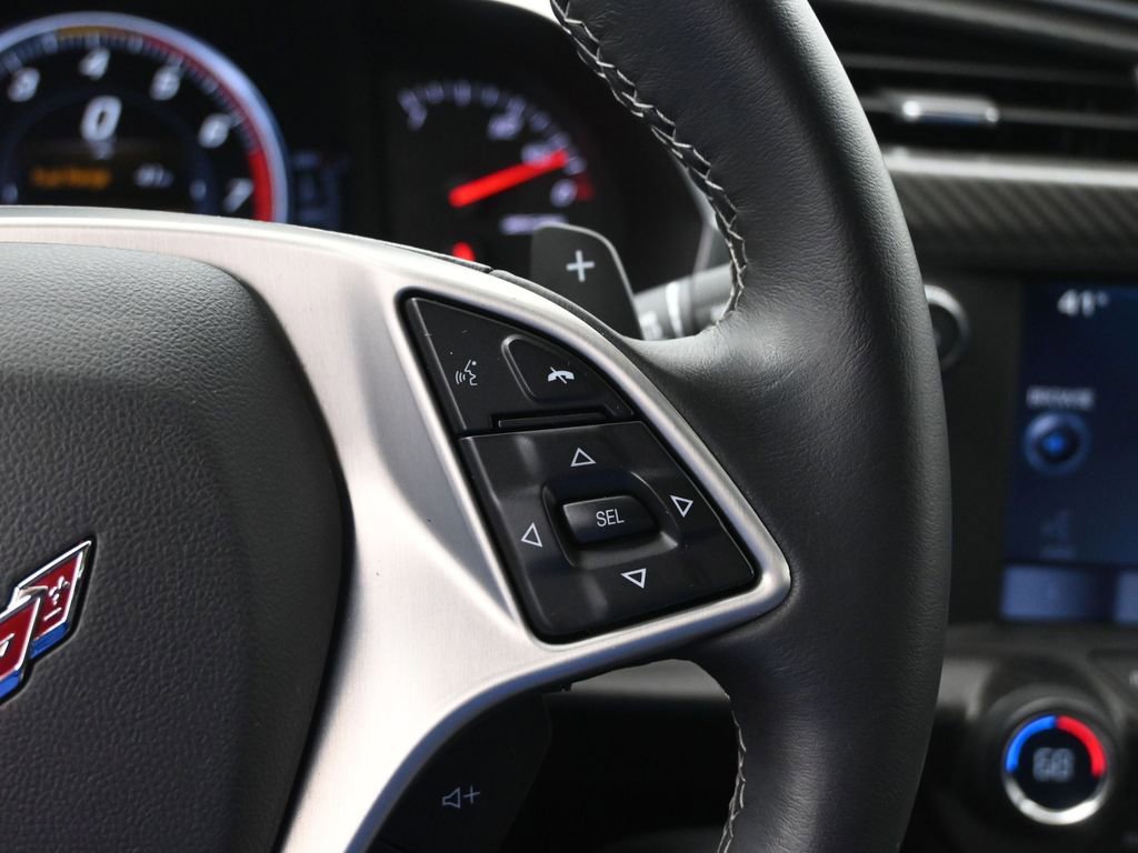 Used 2015 Chevrolet Corvette Z06 w/ 3LZ Preferred Equipment Group image 10