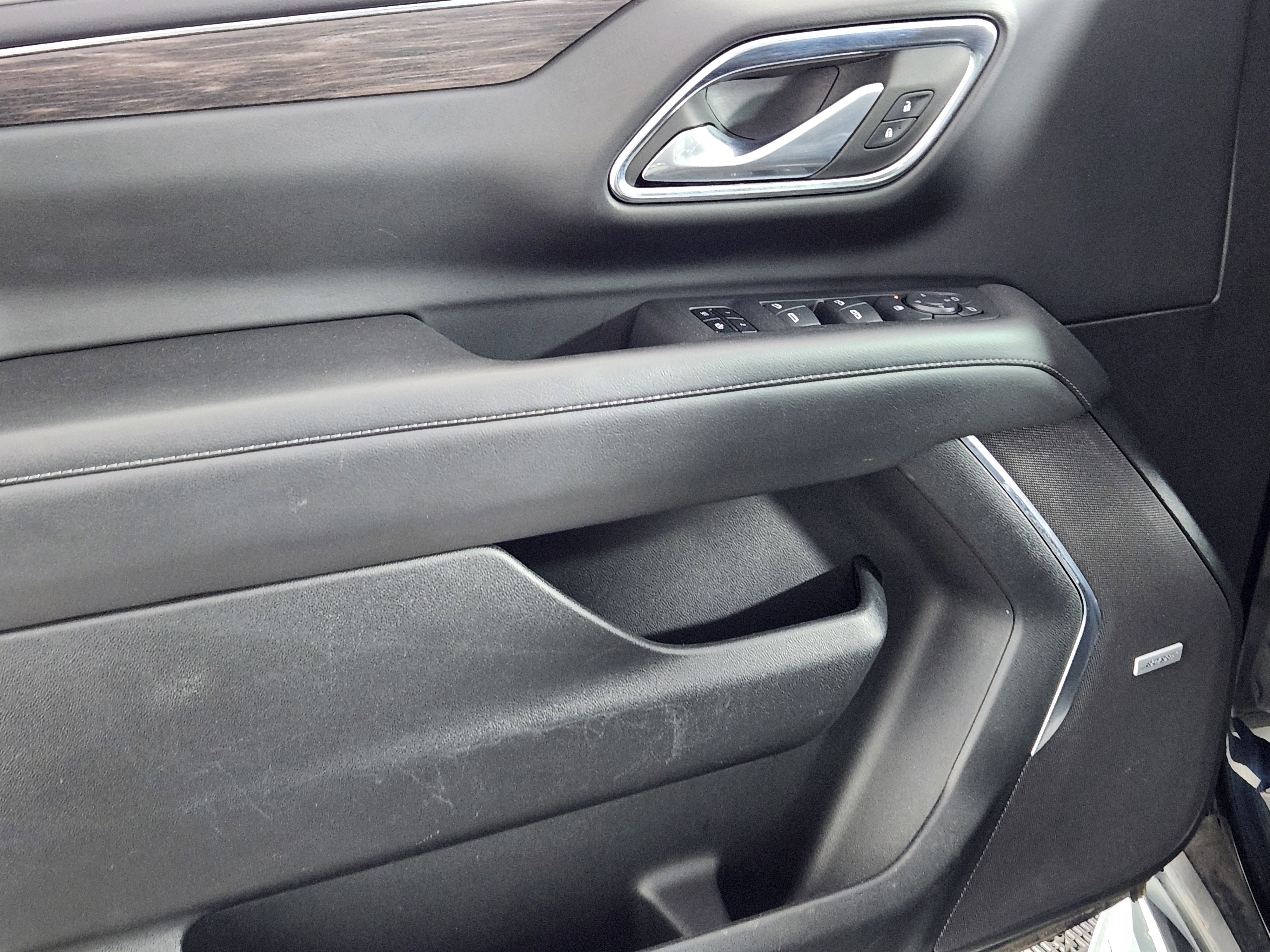 Used 2024 Chevrolet Suburban LT AWD/4WD image 17