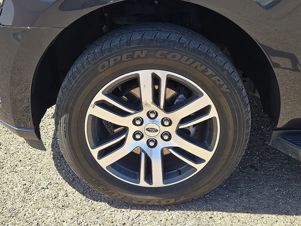 Used 2024 Ford Expedition Max Limited image 10