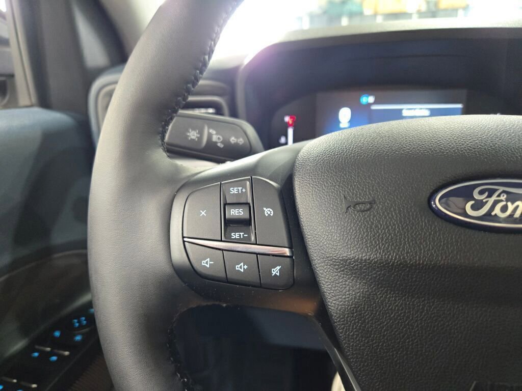 New 2025 Ford Maverick XLT w/ XLT Luxury Package image 31